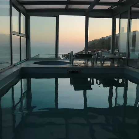 Penthouse With Pool On Terrace & Ocean View Casa vacanze *