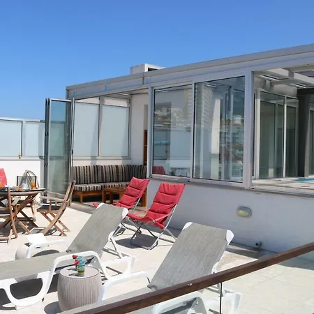 Casa vacanze Penthouse With Pool On Terrace & Ocean View Nazaré